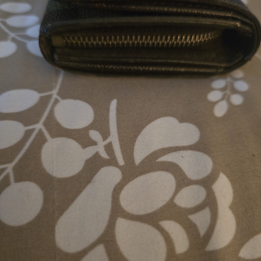 Louis Vuitton Damier Ebene Wallet - Picture 6 of 13